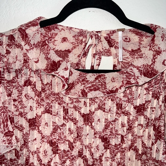 Gorgeous Free people mini dress. NEW without tags. - Picture 2 of 3